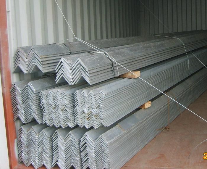 Q235 Grade Galvanized or Black Steel Angle