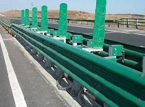 Expressway/ Highway Galvanized/Thrie Beam Guardrail