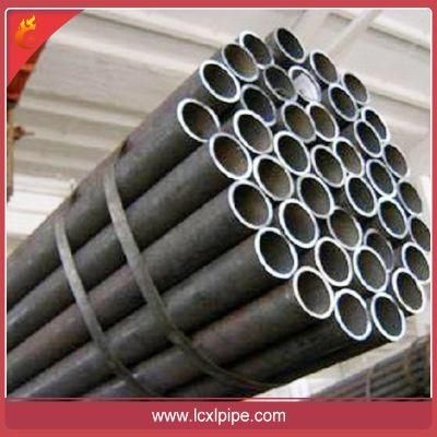 Carbon Steel Pipe / Stainless Less Pipe / Seamless Pipe / Welded Pipe with Stock Delivery