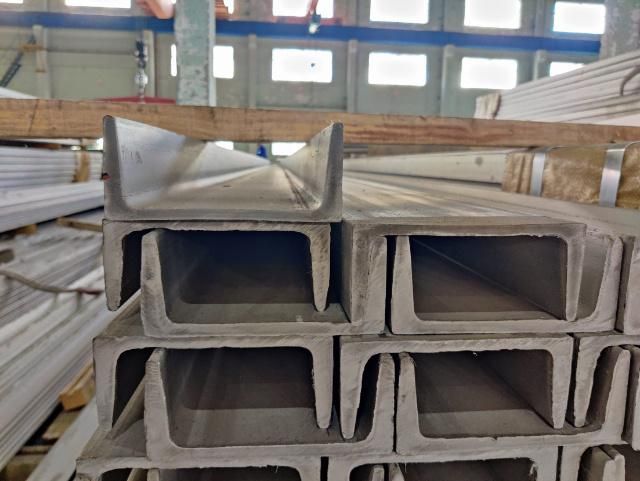 SS304L U Shape C Shape Stainless Channel Steel