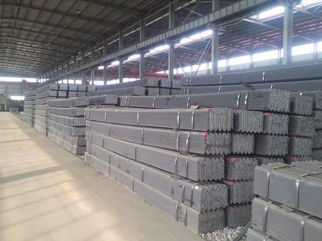 Tianjin Axtd Steel Group! Q345 Q355 25*16mm Unequal Steel Angle Bar for Structural Steel Building