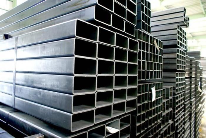 Oiled Black Rectangular Steel Tube