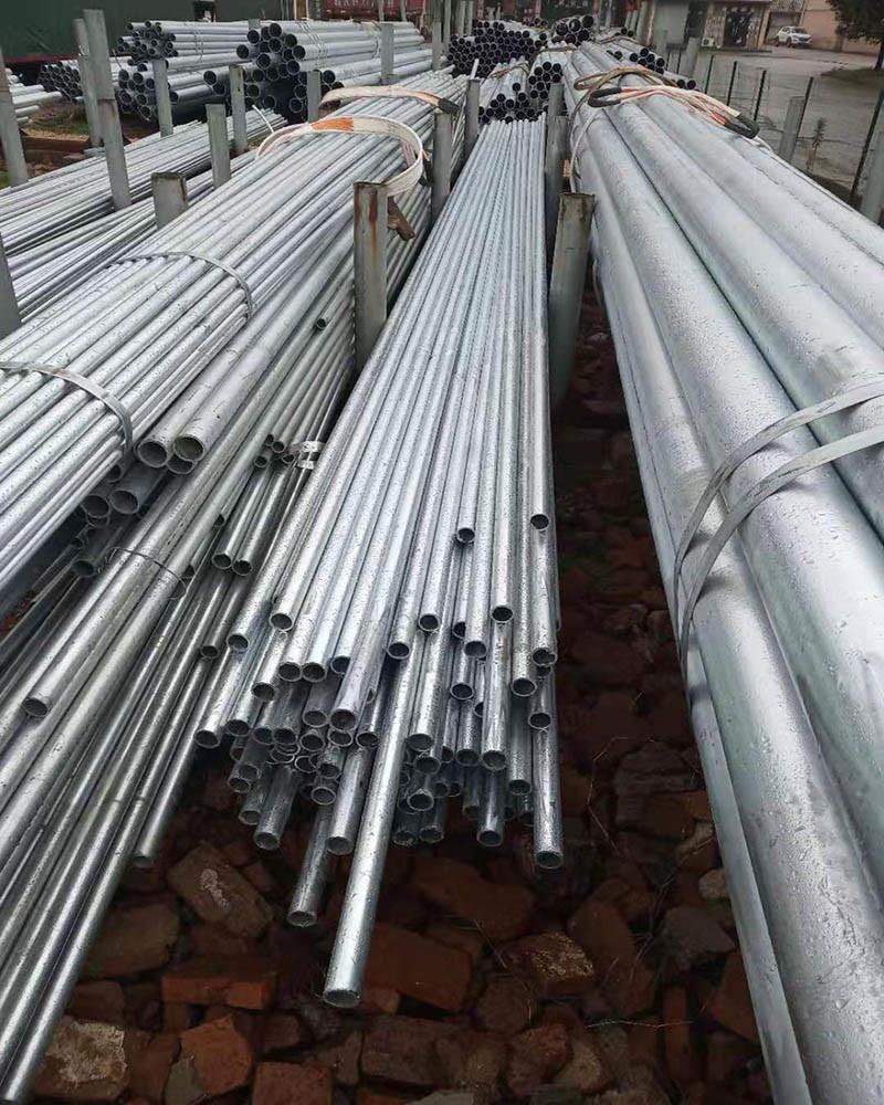 DN100 Hot Dipped Galvanized Steel Tube Manufacturer Zinc Coating Steel ERW Carbon Steel Pipe