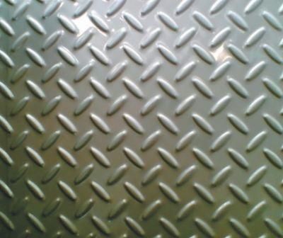 Hot Rolled Chequered Steel Plate with Flat/Round Bean (ZL-CP)