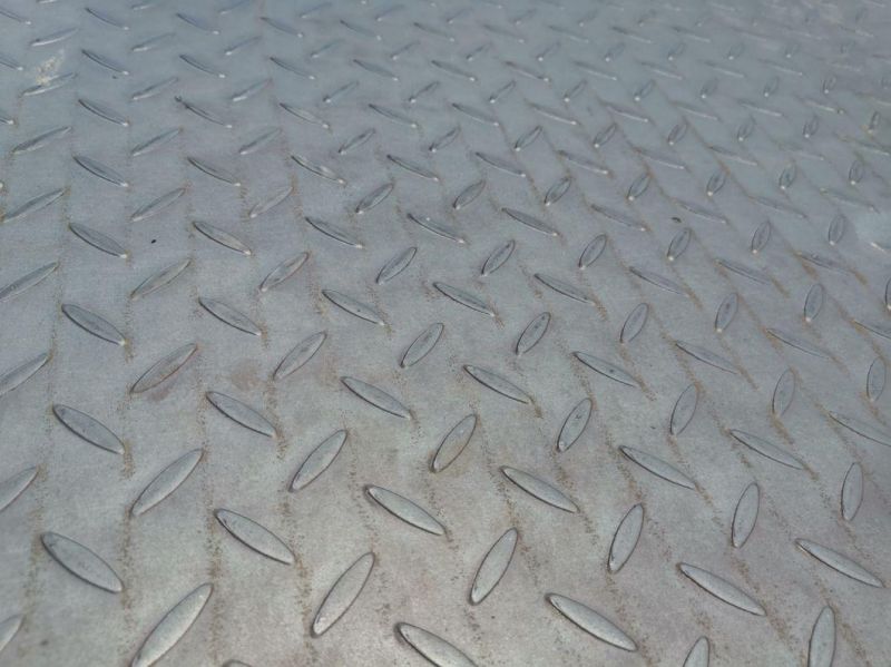 Hr Carbon Checkered Steel Plate A36 Q235B Mild Steel Checkered Plate