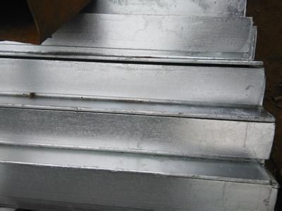 Hot Dipped Galvanzied Steel Angle / Equal and Unequal Types of Steel Angle Bar