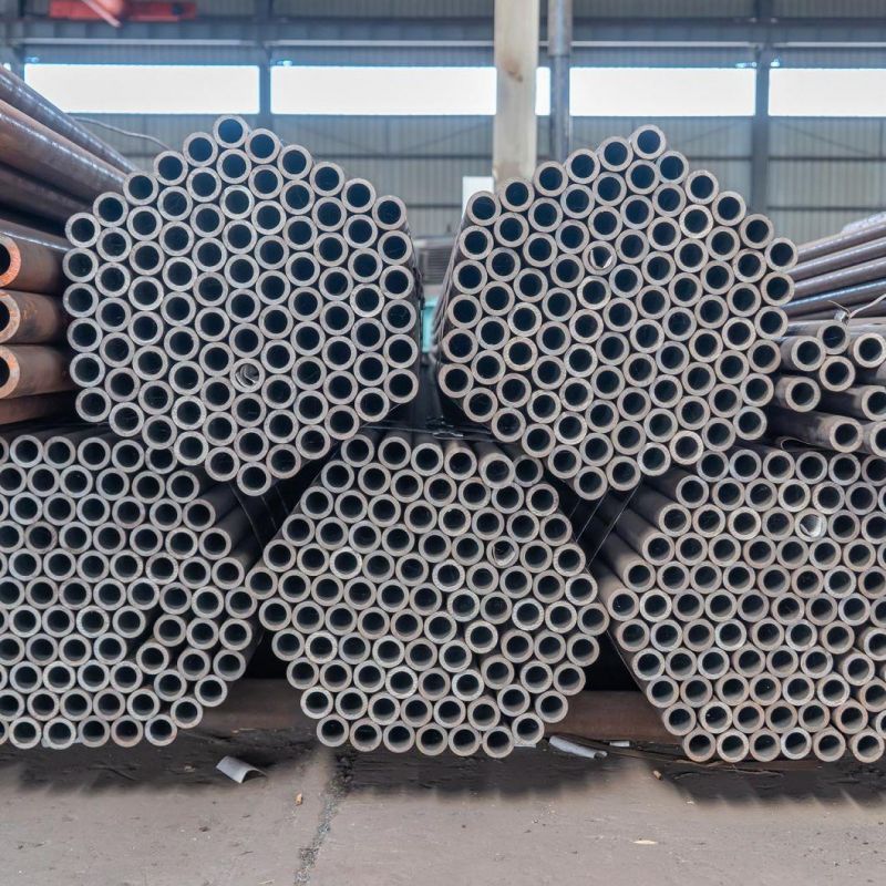 Thick Wall Black Seamless Steel Pipe Cast Iron ASTM 106 Grade Price 18 Inch Seamless Steel Pipe