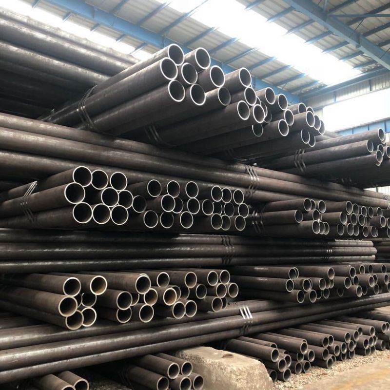 ASTM A106gr. B Black Iron Hot Rolled Carbon Steel Seamless Pipe From Factory