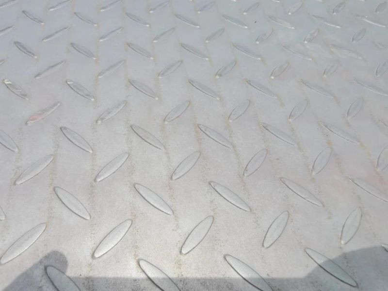 Ss400 A36 Q235B Carbon Mild Steel Checkered Floor Building Material Plate
