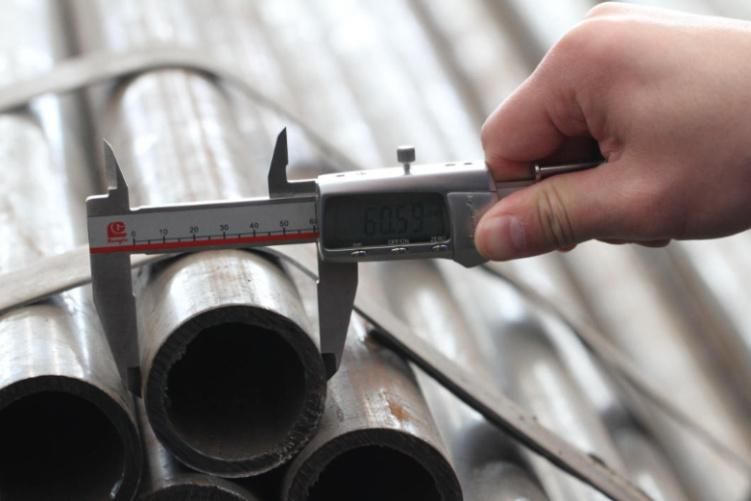 6 Inch 168.3mm Seamless Black Steel Pipe