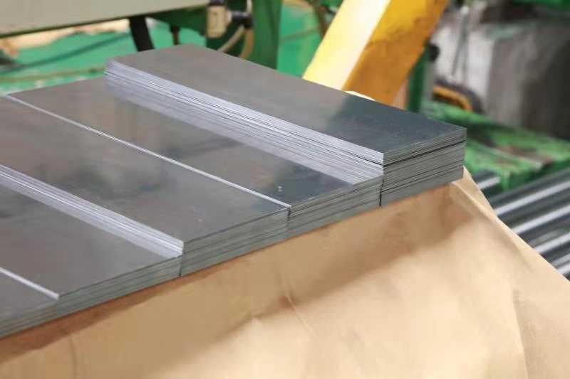 Supplied New Hot Rolled Steel Plate High Strength Automobile Steel Qstm420TM Hot Rolled Plate Coil Zero Cuttin