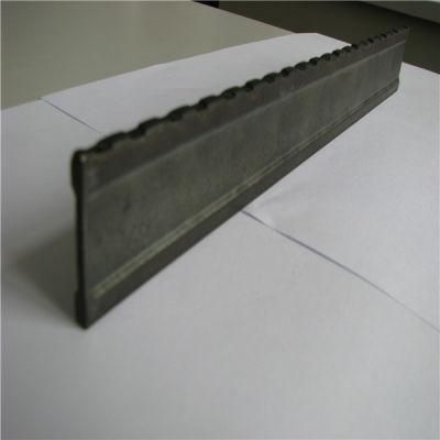 Manufacture Hot Rolled Mild Carbon Serrated Flat Bar for Fencing