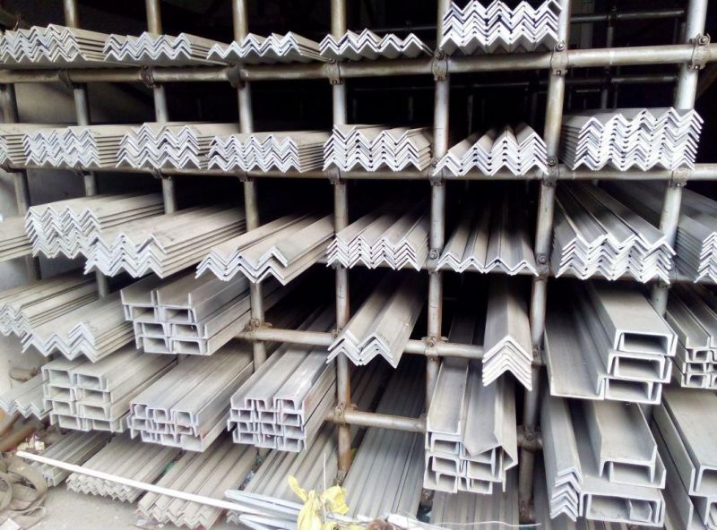 Cheap Price Angel Iron/ Hot Rolled Angel Steel/ Ms Angles L Profile Equal or Unequal Steel Angles