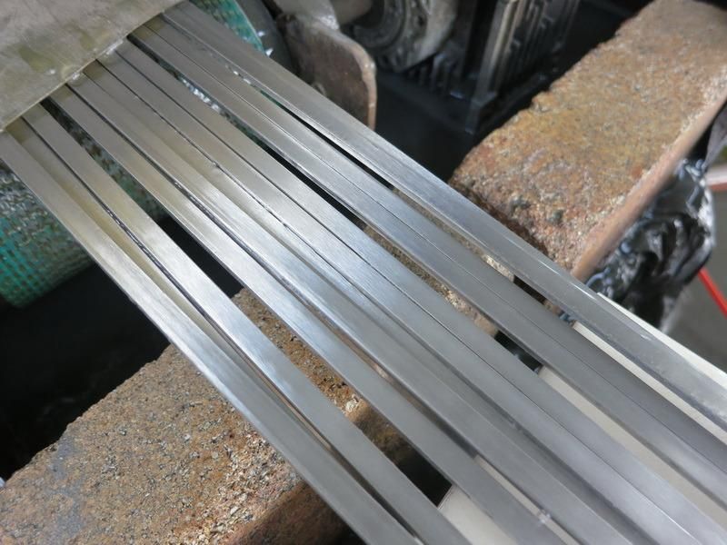 Brushed Finish Stainless Steel Flat Bar AISI 304
