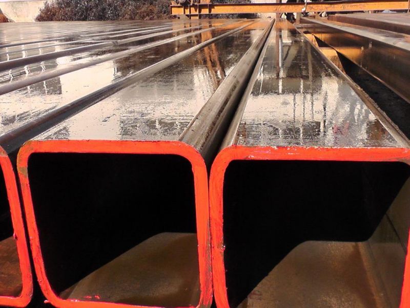 Competitive Price Hot Rolled Black Carbon Square /Rectangular Steel Pipe with High Quality