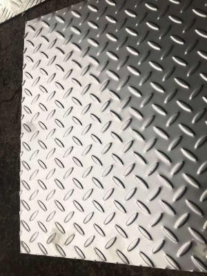 Hot Rolled Tear Drop Checkered Plate S235jr/Ss400
