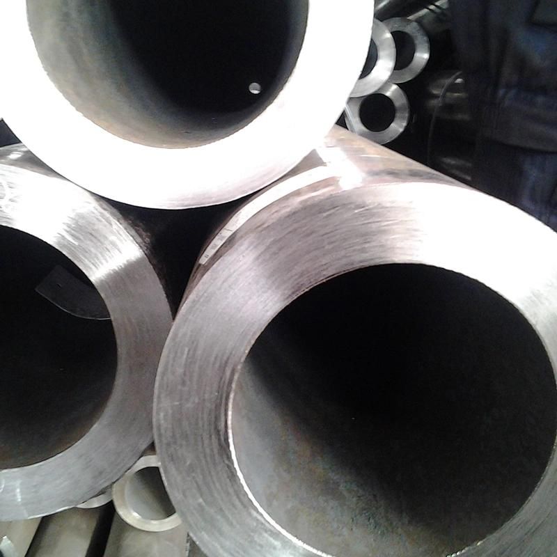 Seamless Steel Pipe with Cutting and Machining Service Available