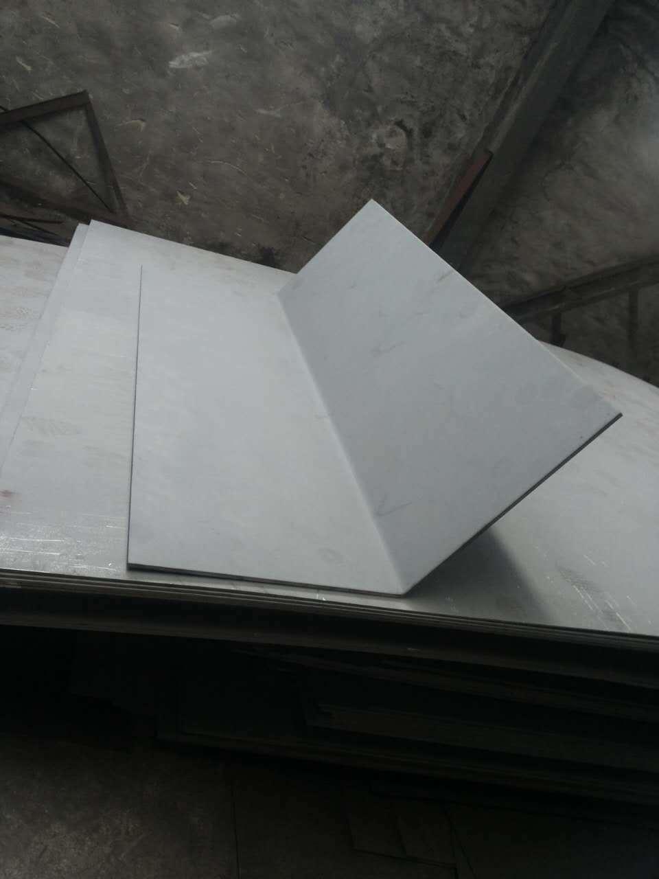 Factory Price Structural Hot Bending Iron Angle Steel Bar St37 En Hpb120