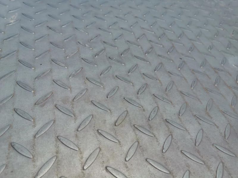 Ss400 A36 Q235B Carbon Mild Steel Checkered Floor Building Material Plate