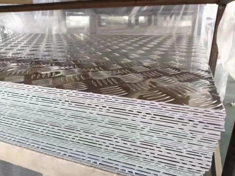 AISI 304, 304L, 316L Hot Rolled Stainless Steel Checker Plate Ss Checker Coil Checker Steel Plate