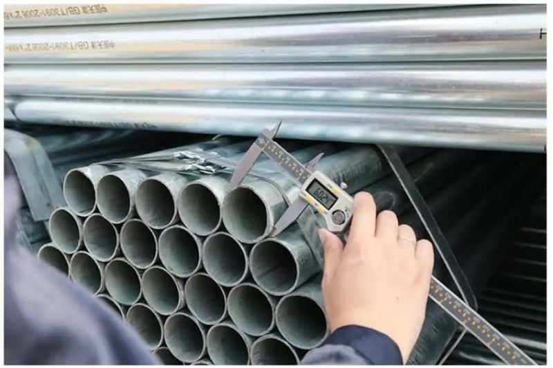 China Supplier 304 Mirror Polished Stainless Steel Pipes for Decorations